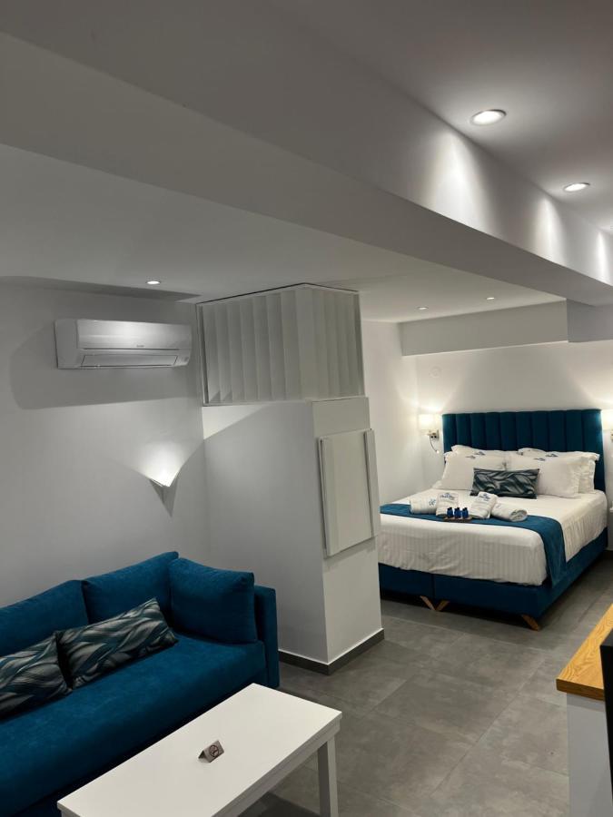 Ocean Blue Suites Ierissos Bagian luar foto