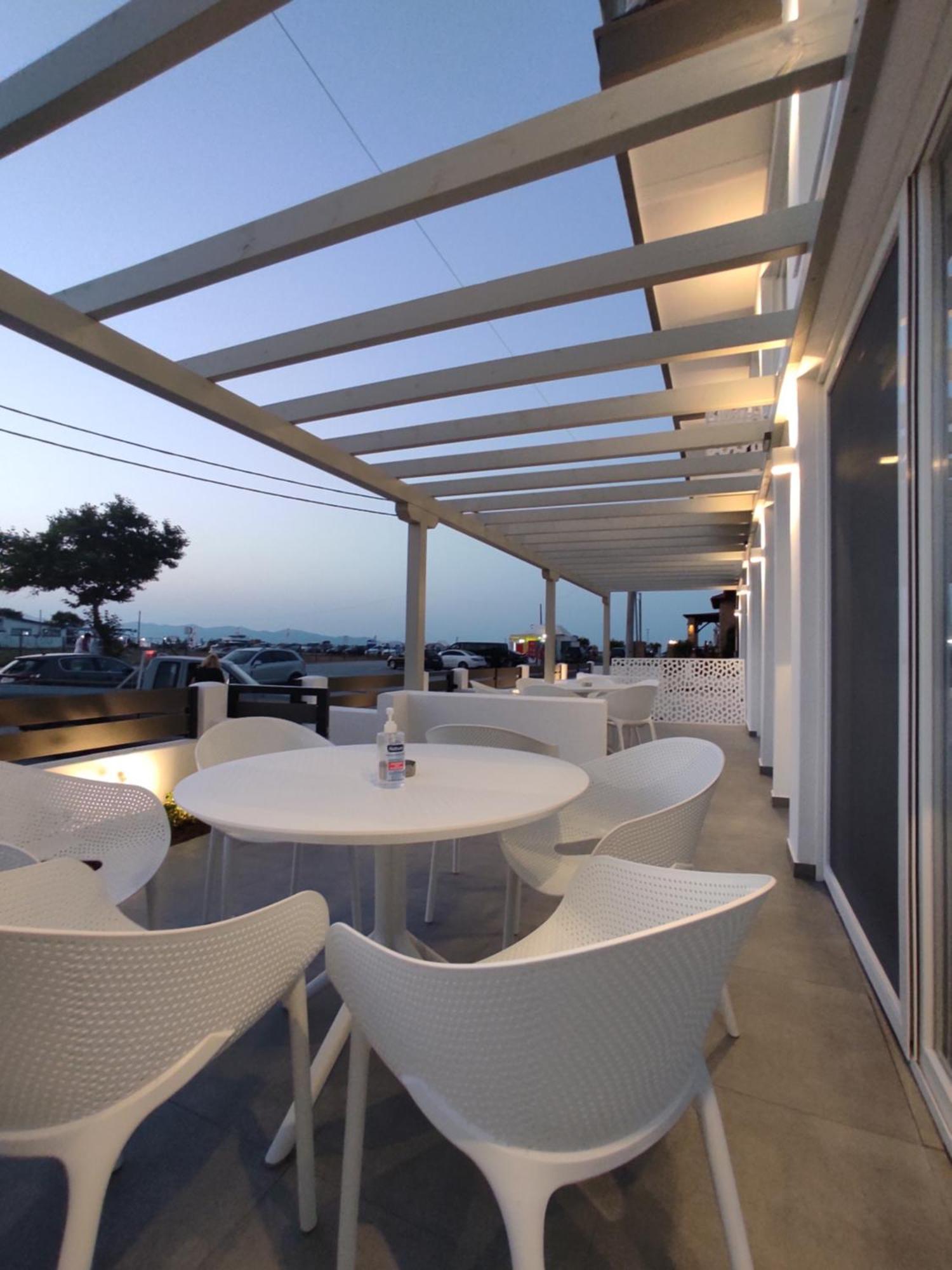 Ocean Blue Suites Ierissos Bagian luar foto